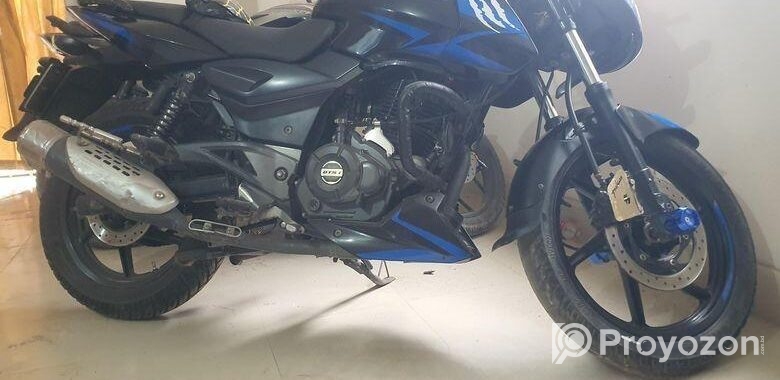Bajaj Pulsar 150 . 2020