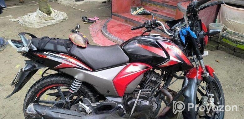 TVS Stryker  2019