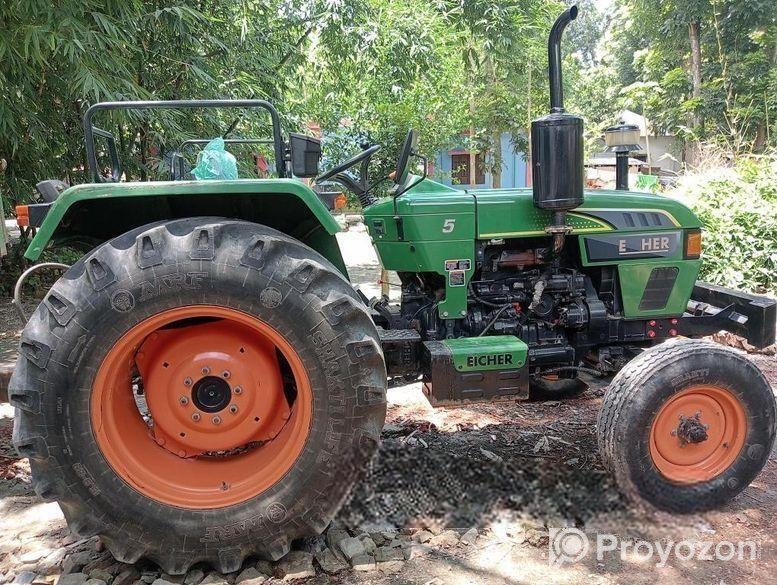 ট্রাক্টর ও বগি সহ বিক্রি হবে