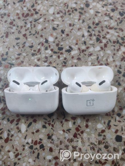 AirPods