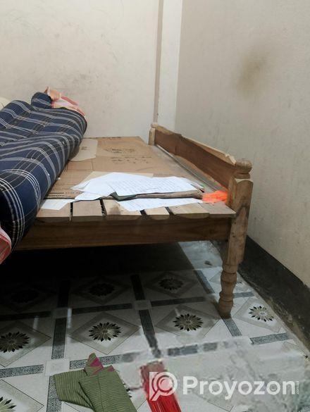 এই চৌকি টি বিক্রি হবে মুরাদপুর সেনানিবাস