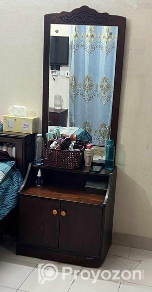 Used Dressing Table