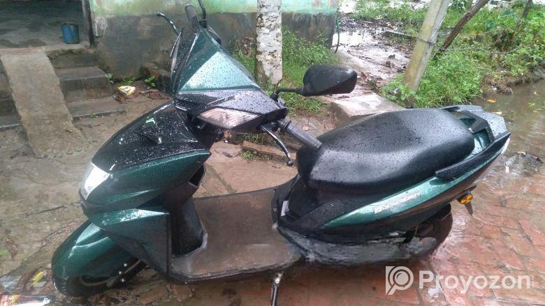 ব্যান্ড : GREEN TIGER FALCON গাড়ির বয়স এক বছর