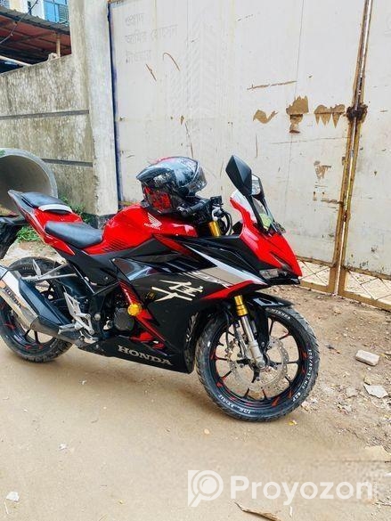 Honda CBR . 2021