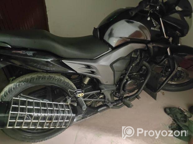 Honda CB Trigger ফ্রেশ 2018