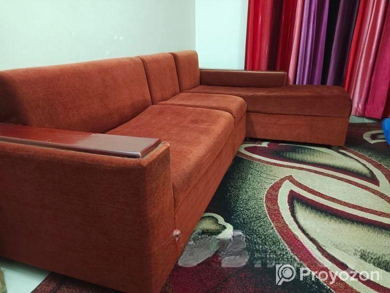 একটি জরুরী ভাবে এল সেপ সোফা বিক্রি হবে।