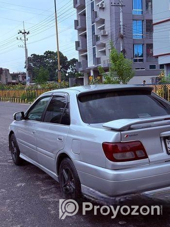 Toyota Carina . 1999