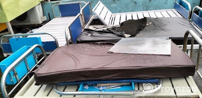 Hospital pataient bed new condition