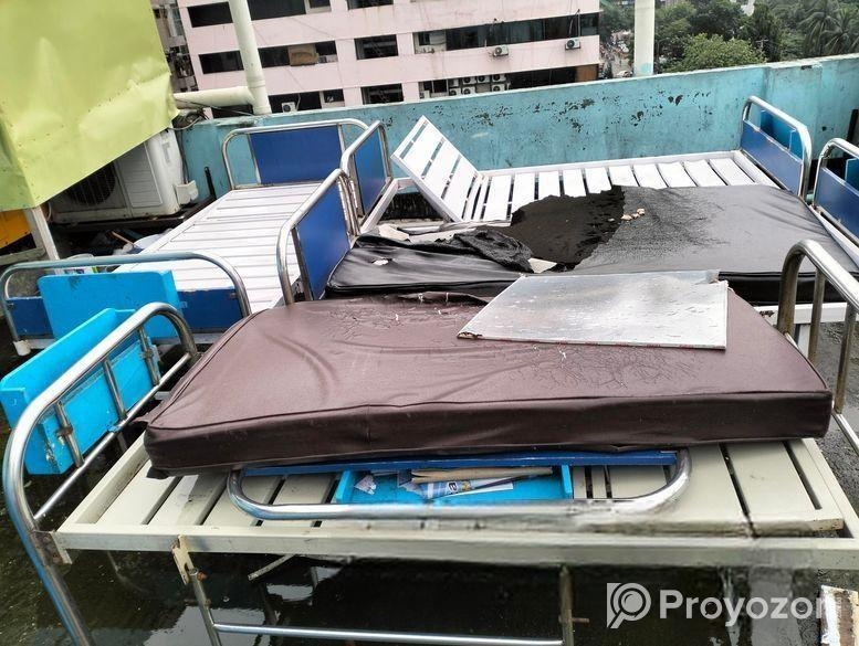 Hospital pataient bed new condition