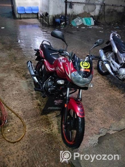 ike type: Motorcycle Brand: Bajaj Model: Discover
