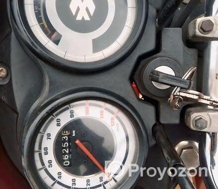 Bajaj Platina ` 2025