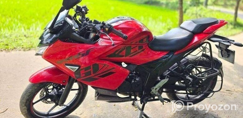 Suzuki Gixxer SF . 2021