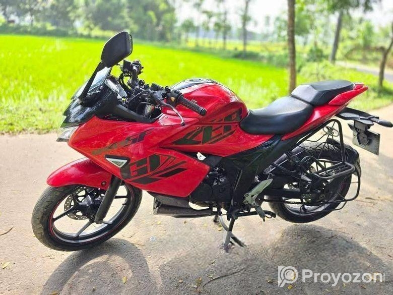 Suzuki Gixxer SF . 2021