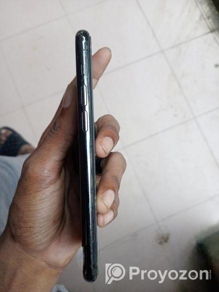 Apple iPhone 11 Pro . (Used)