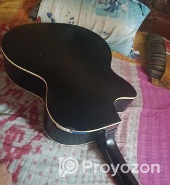 Guitar for sale