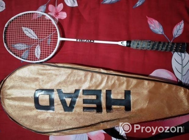 Badminton Bat – Lightweight & Durable”