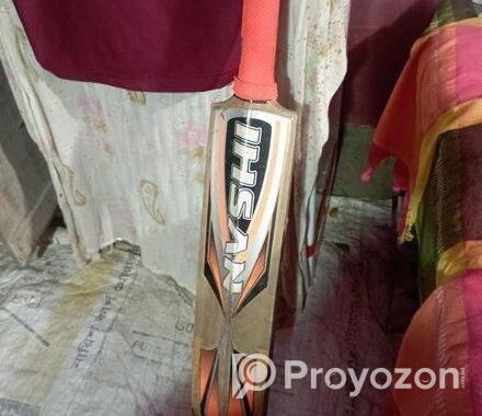 ক্রিকেট ব্যাট কম দামে বিক্রি করব