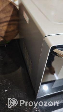 Sharp R-72e0-s Grill Microwave Oven. 25 Liter