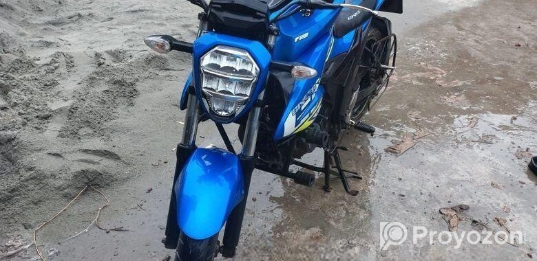 Suzuki Gixxer . 2022