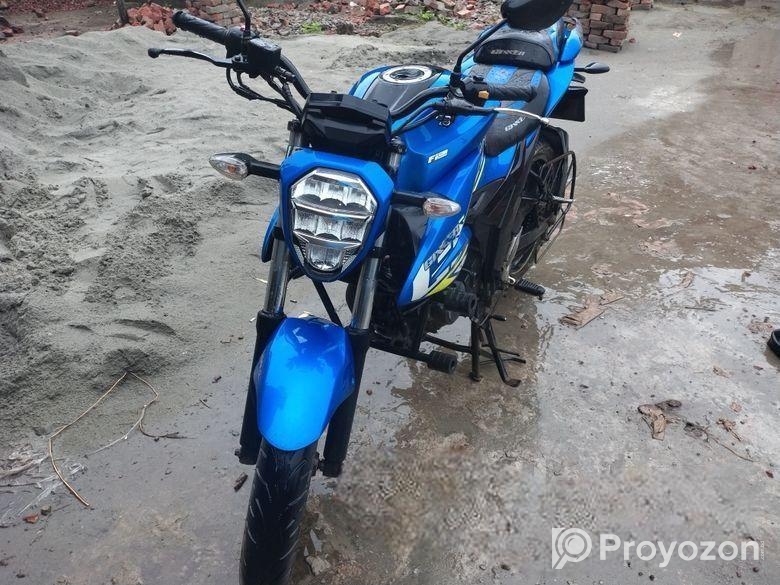 Suzuki Gixxer . 2022