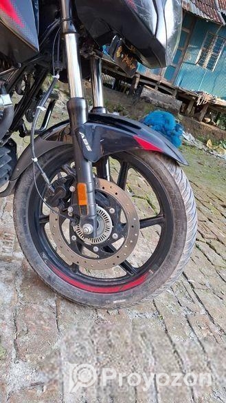 Bajaj Pulsar 150 . 2024