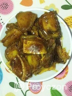 সব ধরনের আচার ও কেকের অর্ডার নেওয়া হয়