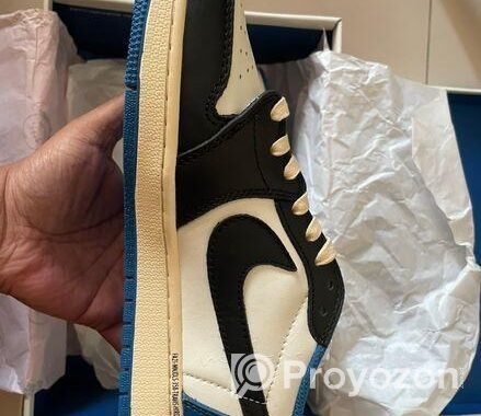 Air Jordan 1 Low Travis Scott X Fragment