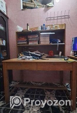 সেগুন কাঠের পড়ার টেবিল