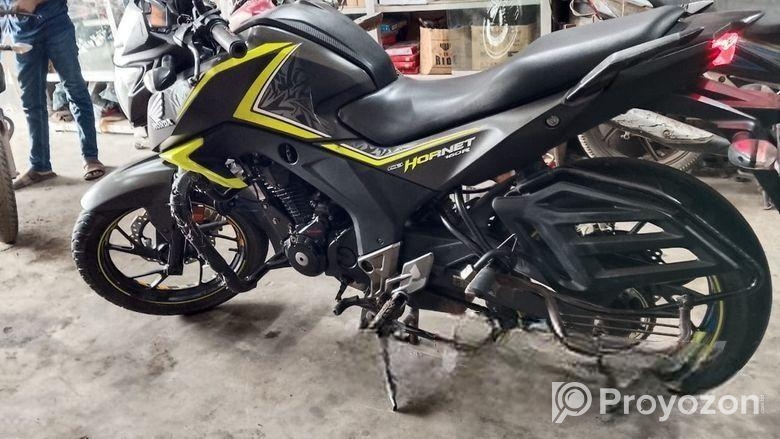 Honda Hornet 2018