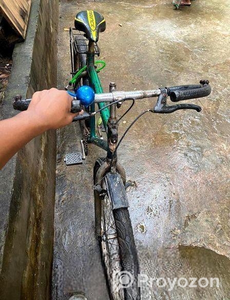 বাইসাইকেল বিক্রি করা হবে।