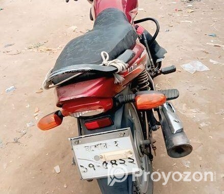 Bajaj Platina ` 2025