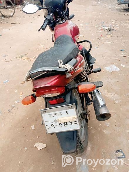 Bajaj Platina ` 2025