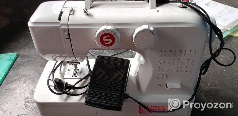 Singer SM024 Multi-functional Sewing Machine