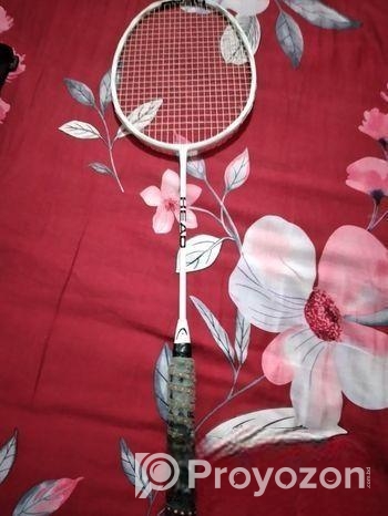 Badminton Bat – Lightweight & Durable”