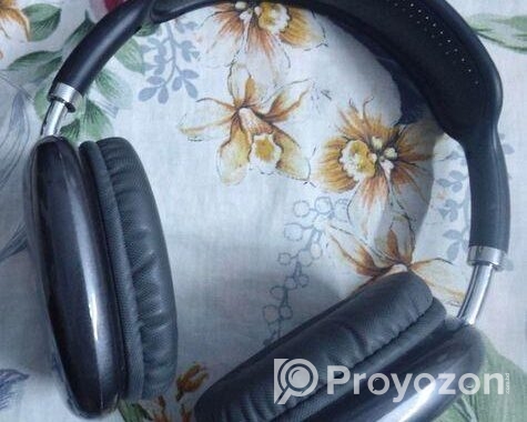 Headphone