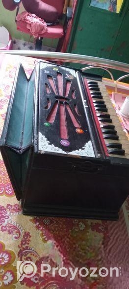 হারমোনিয়াম