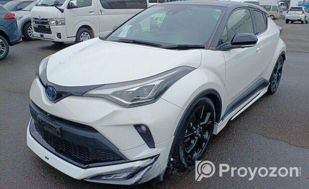 Toyota C-HR G-LED,SHOWROOM STOCK 2021