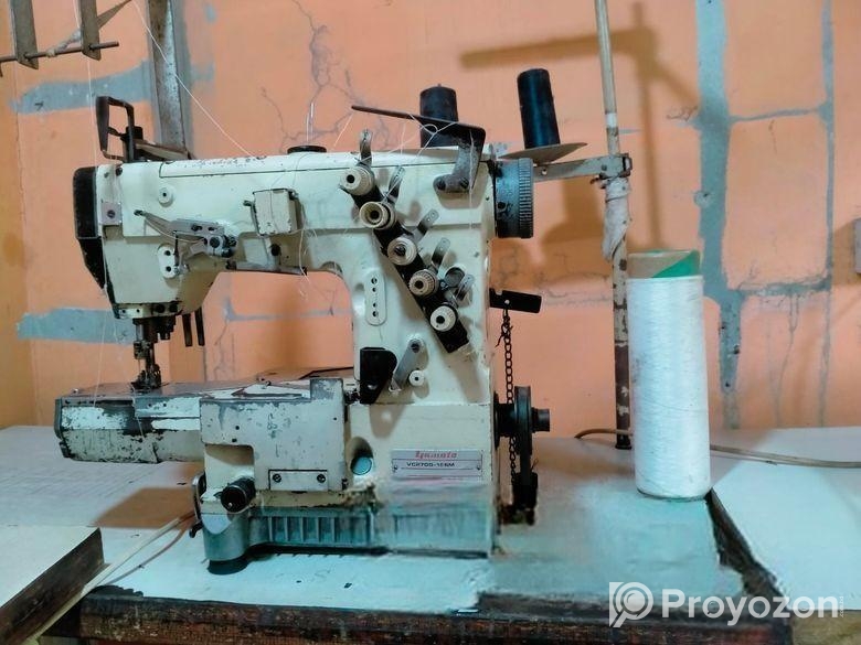 গার্মেন্টসে সেলাই মেশিন