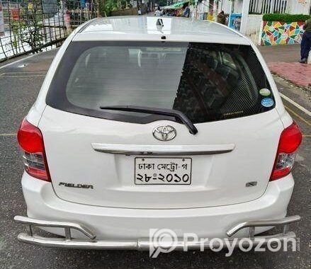 Toyota Axio Fielder 2012