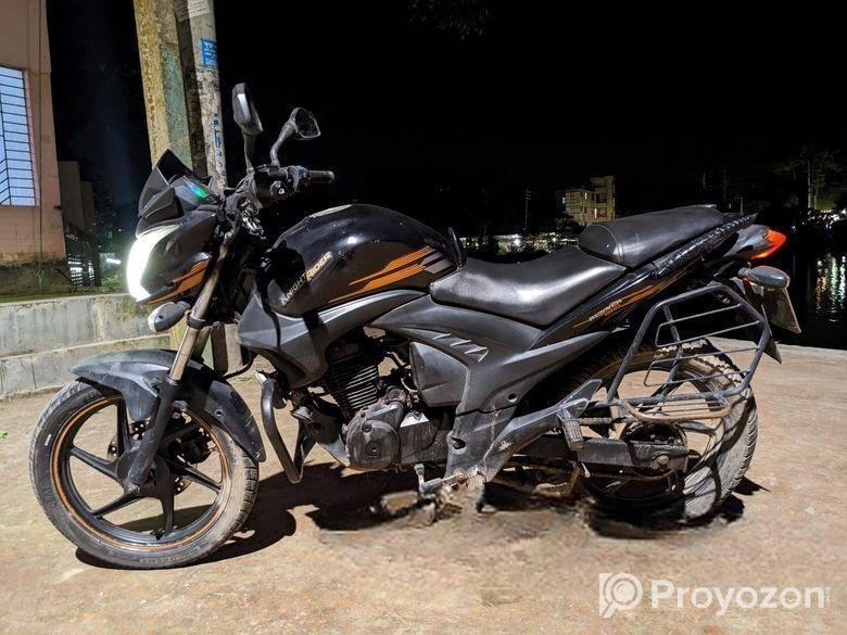 Runner KnightRider . 2019