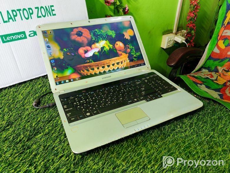 Samsung Core-i3 4GB Ram 320GB HDD