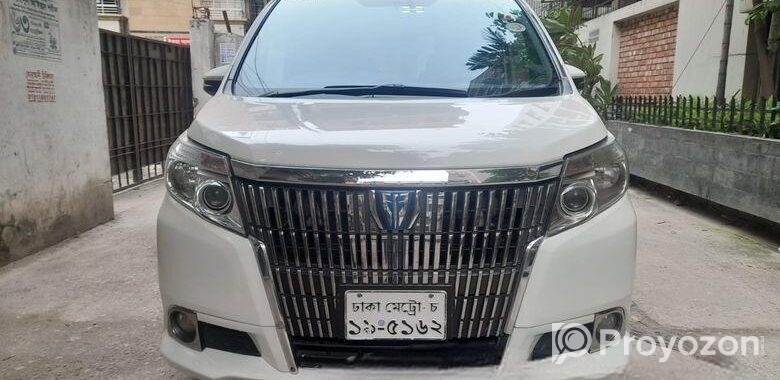 Toyota Noah Hybrid Esquire 2014