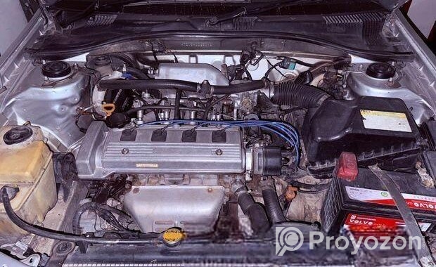 Toyota Carina . 1999
