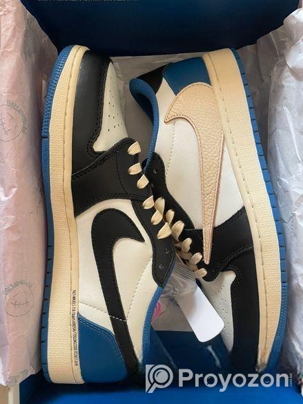 Air Jordan 1 Low Travis Scott X Fragment