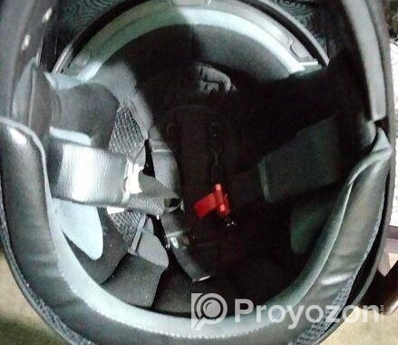 হেলমেটটা খুবই ভালো একদম নতুনের মত এক দেড় মাস