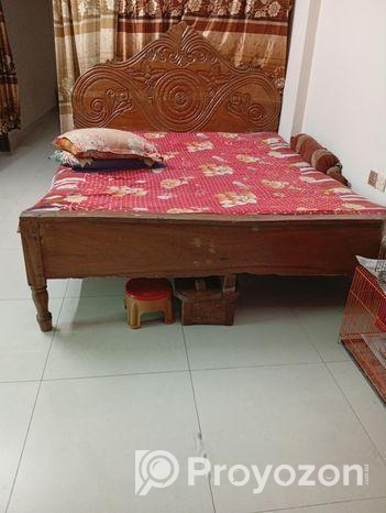 একটি খাট বিক্রি করা হবে।