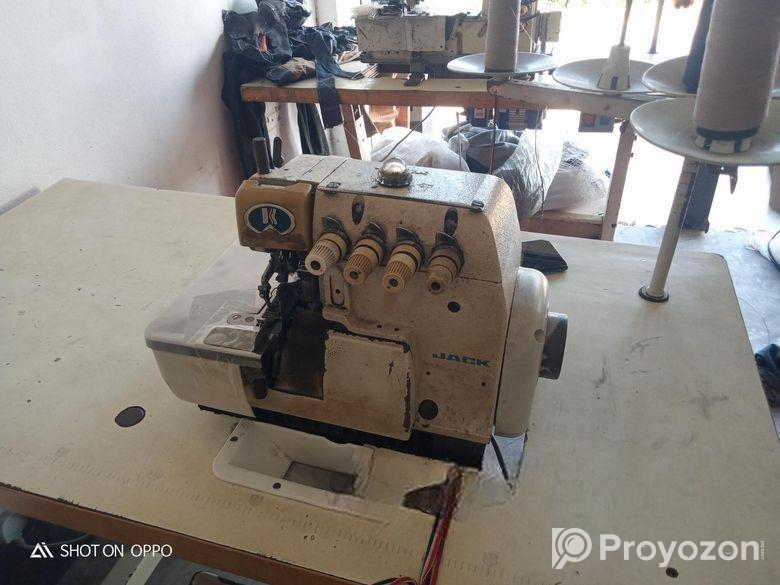 দুইটা ওভারলক জ্যাক মেশিন বিক্রি করা হবে