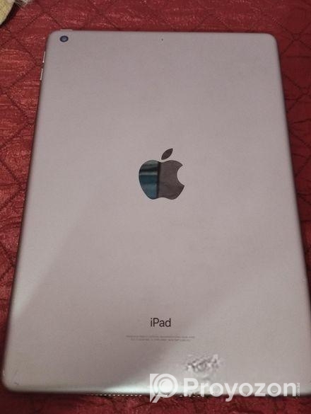 Apple iPad 6 gen (Used)