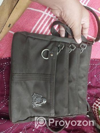 হ্যান্ড ব্যাগ