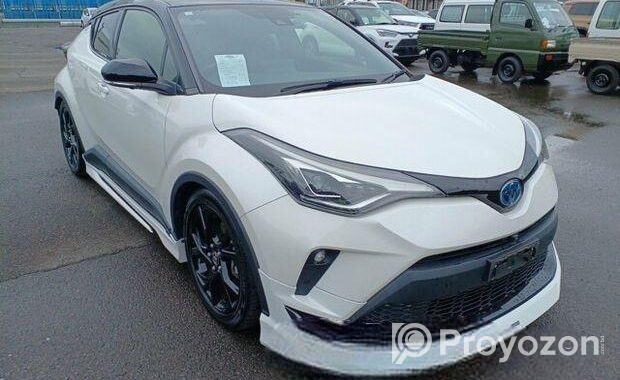 Toyota C-HR G-LED,SHOWROOM STOCK 2021